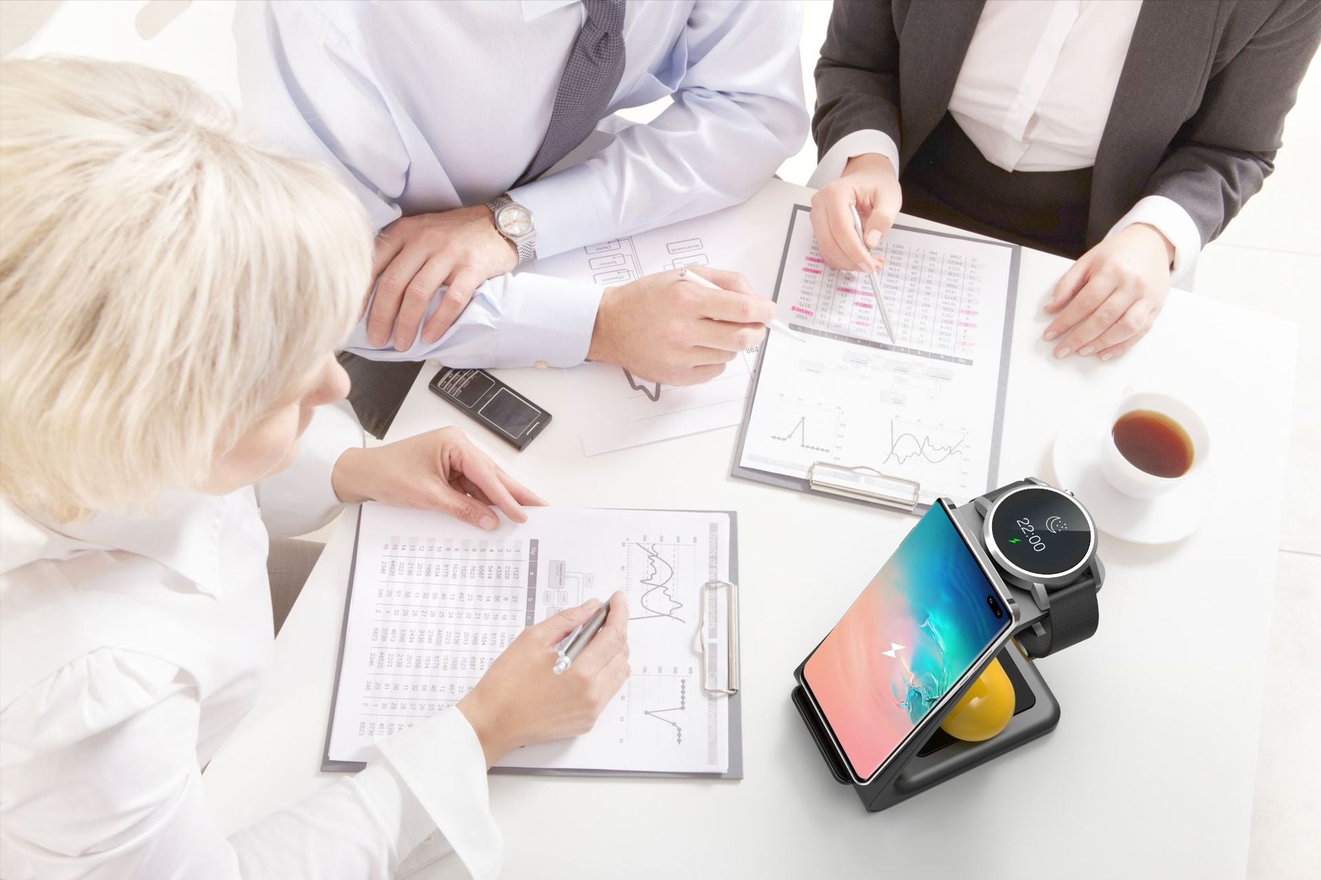 3 In 1 Fast Charging Wireless Station - NUWELLTH