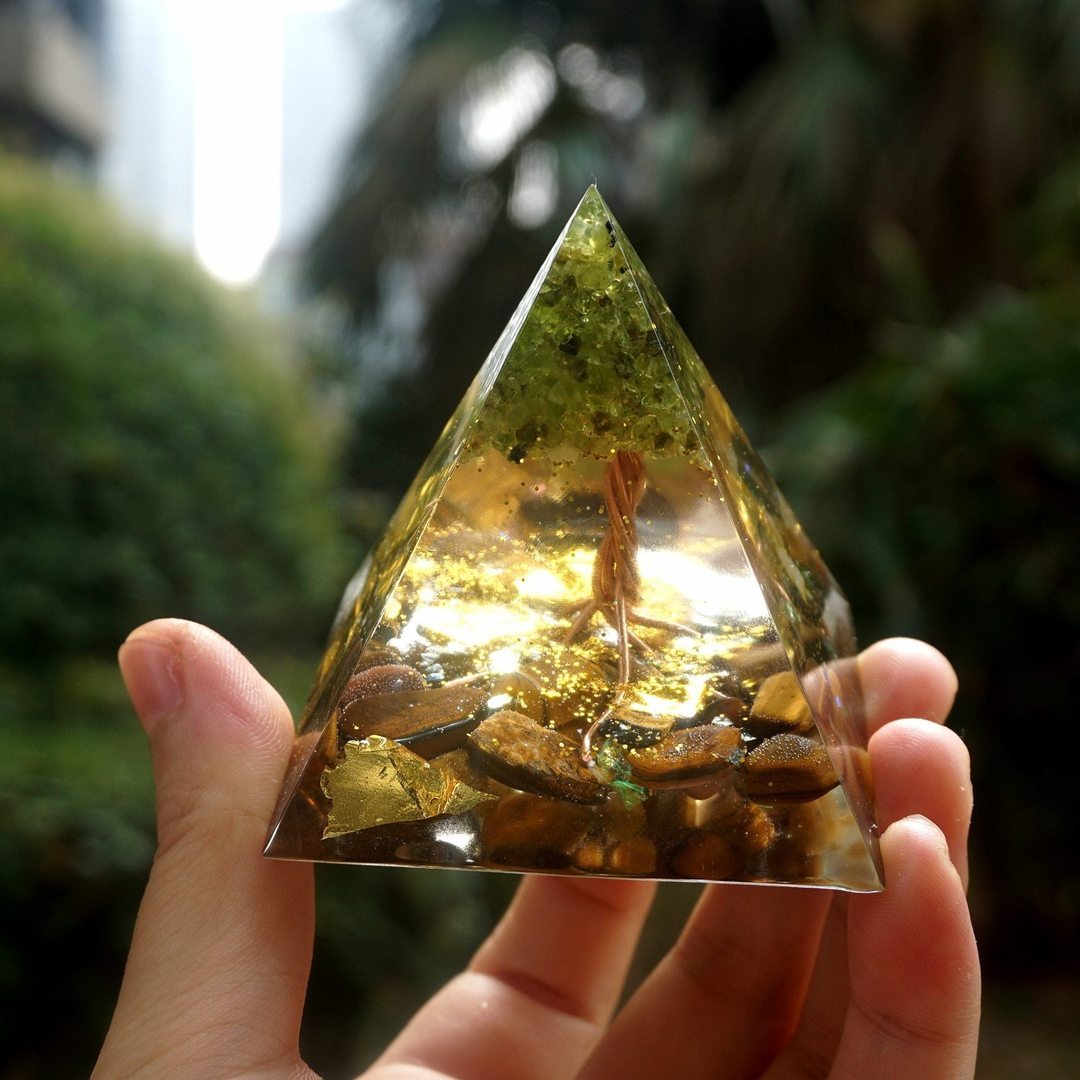 Natural Tiger Eye Orgonite Pyramid - NUWELLTH