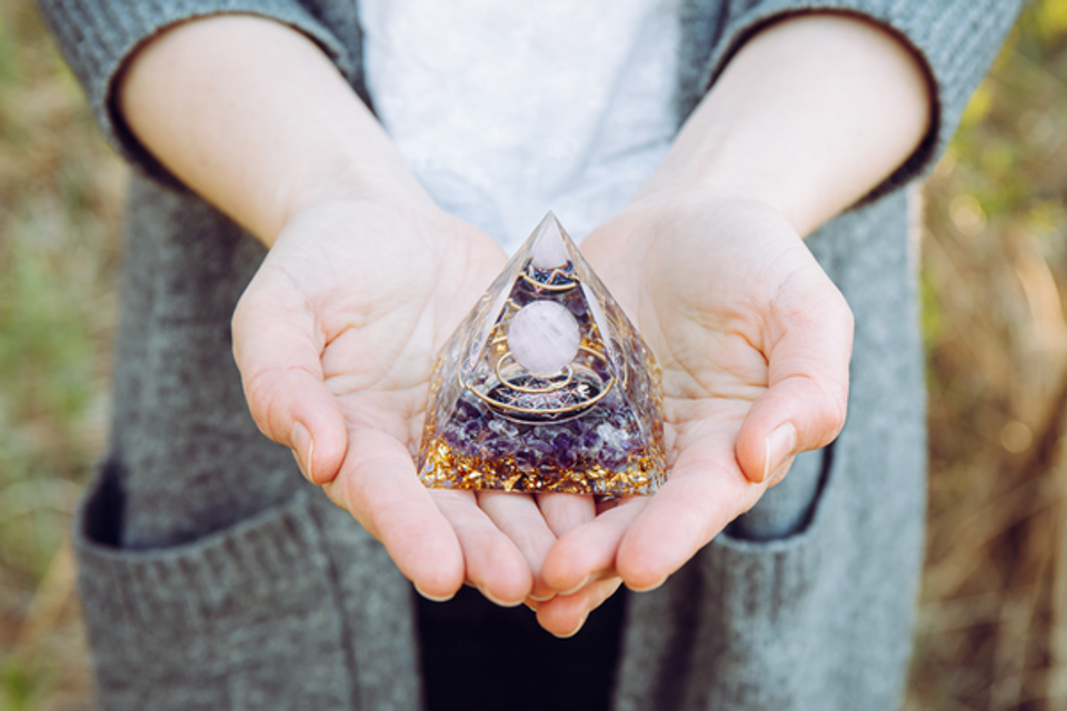 Natural Tiger Eye Orgonite Pyramid - NUWELLTH